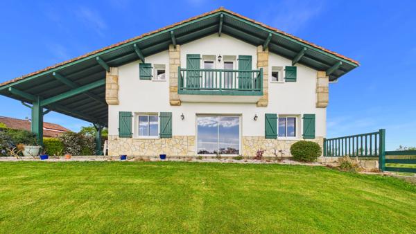 Briscous - Villa individuelle F5 avec piscine Briscous
