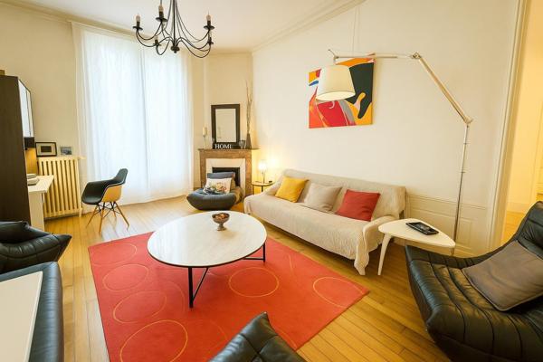 Maison de ville familiale - Quartier prisé - Hyper centre avec piscine Perigueux