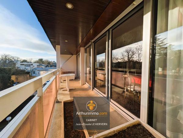 Vente                                                      Appartement
                        
                     5 pièces                      120 m2                     à Saint-Brieuc