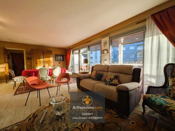 Vente                                                      Appartement
                        
                     5 pièces                      120 m2                     à Saint-Brieuc