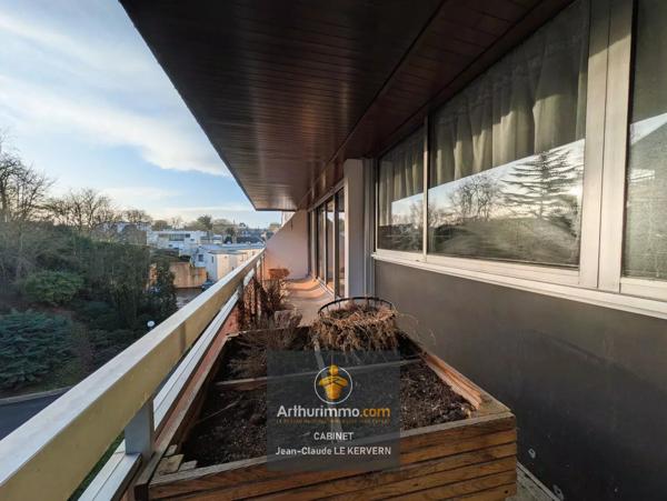 Vente                                                      Appartement
                        
                     5 pièces                      120 m2                     à Saint-Brieuc