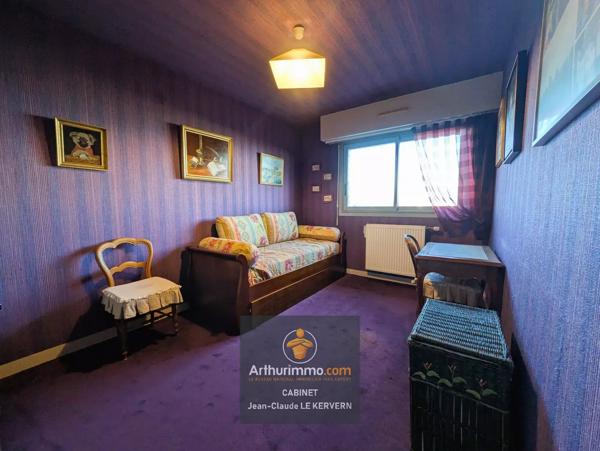 Vente                                                      Appartement
                        
                     5 pièces                      120 m2                     à Saint-Brieuc
