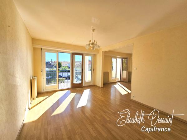 Appartement T4 d'environ 85 m² – Quartier Saint-Pierre, Dax