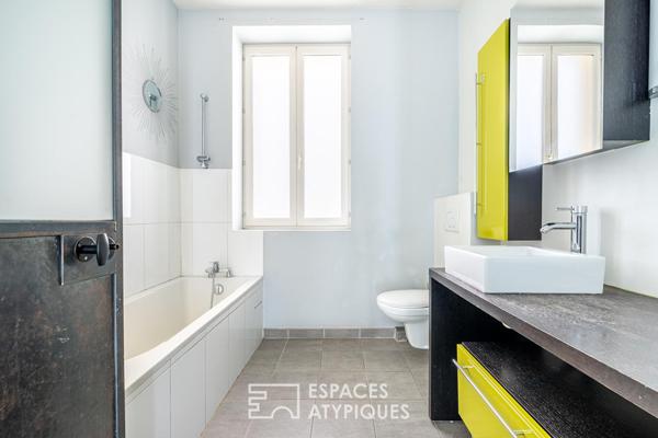 Maison-Loft à la rénovation contemporaine au calme avec patio privatif