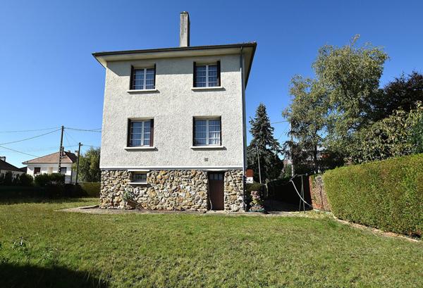 Maison à vendre à Combs-la-Ville - Référence 8936