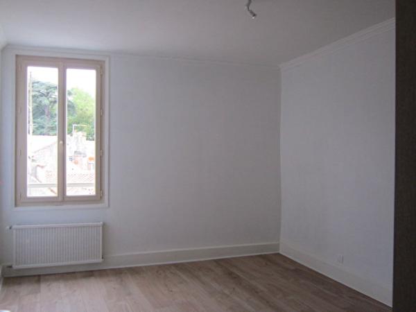 Appartement Fontenay Le Comte 4 pièce(s)