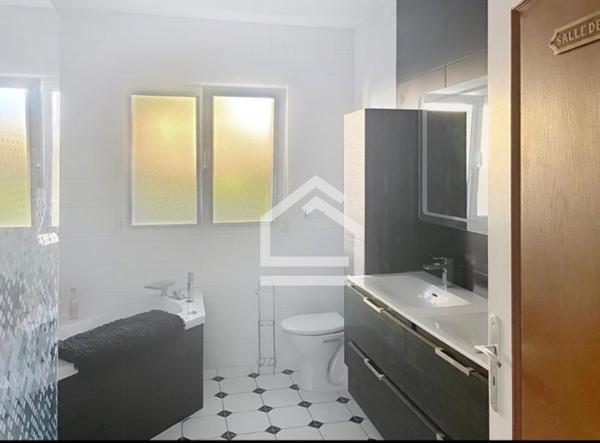 Maison 5 pièce(s) 4 chambre(s) 163 m²