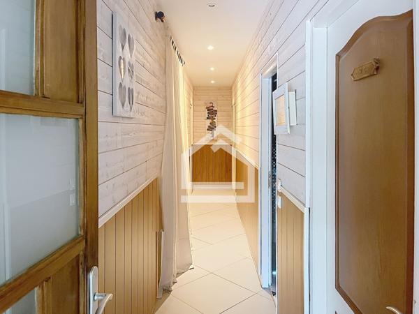 Maison 5 pièce(s) 4 chambre(s) 163 m²
