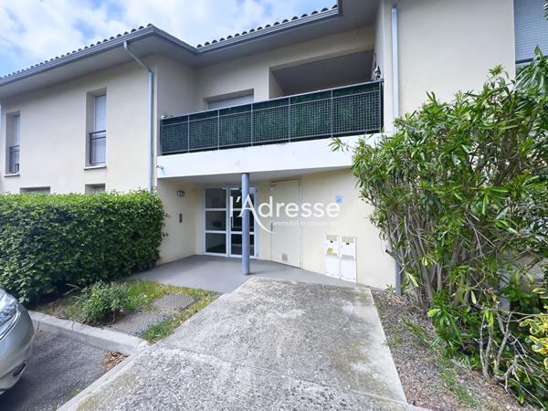 Exclusivité l'Adresse Immobilier - St Alban - T2 en rez-de-jardin avec terrasse, jardin privatif et 2 parkings