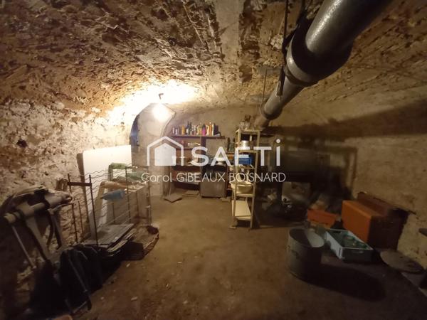 Maison ancienne de 121m² en centre ville, avec jardin