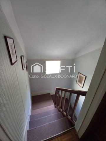 Maison ancienne de 121m² en centre ville, avec jardin