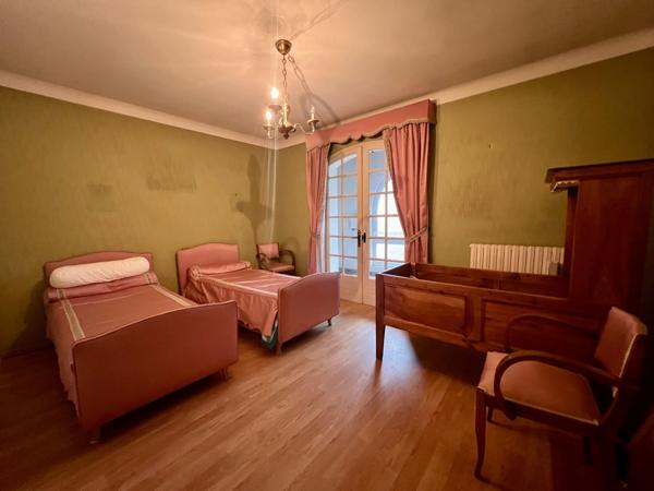 Maison d’architecte 5 chambres avec jardin clos, garage et beaux volumes – Beauvoir-sur-Mer