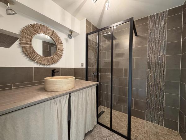 Vente                                                      Appartement
                        
                     3 pièces                      70 m2                     à Villers-Cotterêts