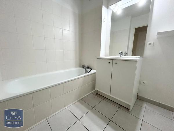 Appartement à louer 2 pièces 46.05m²