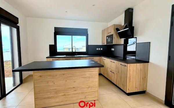 Maison à vendre    3 pièces •  Sainte-Marie