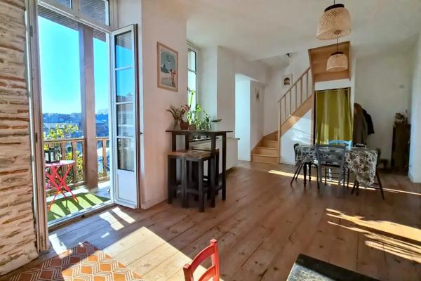Appartement T3 plein de charme Hyper centre Pau