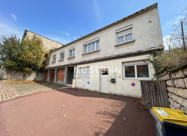 ISSY LES MOULINEAUX - Vente d'un appartement comme une maison 4 pièces avec terrasses