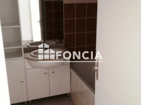 Location Appartement 3 pièces 55.19 m² - 4,5,6,7,9,11 RUE DOM LOBINEAU Quimper 29000