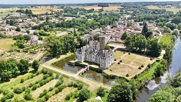 Château Monument Historique, symbole du classicisme Français