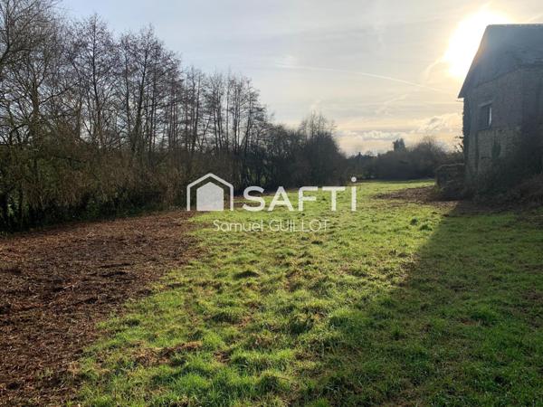 Maison en pierre à rénover avec grand terrain
