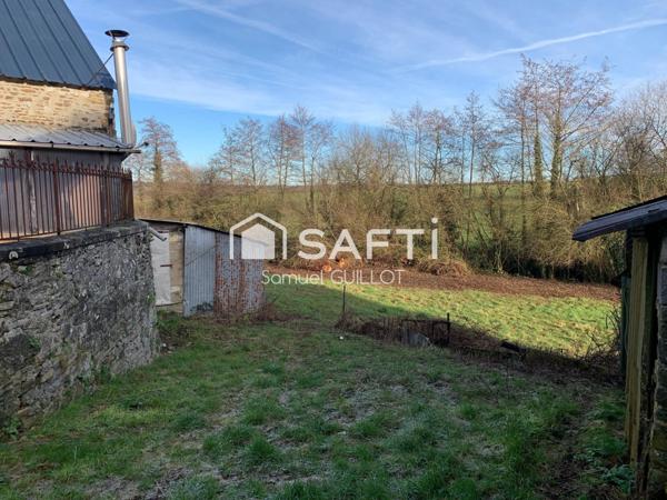 Maison en pierre à rénover avec grand terrain