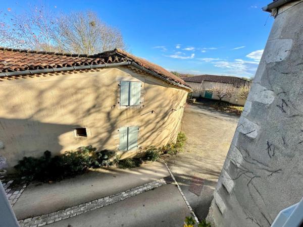 Jolie maison de 110 m2 dans très beau village Gersois