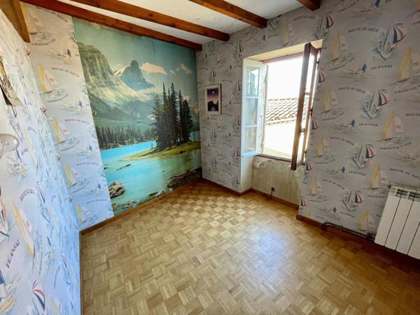 Jolie maison de 110 m2 dans très beau village Gersois