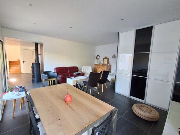 Vente maison La Roche Sur Yon : 299 000 € - AJP Immobilier La Roche-sur-Yon