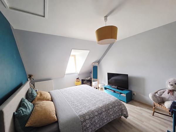 LE MANS - MAISON FAMILIALE AVEC JARDIN, DOUBLE GARAGE ET ATELIER