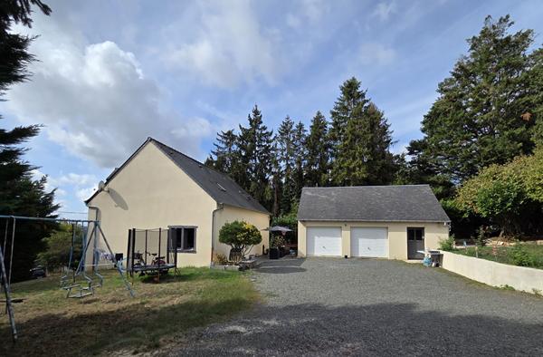 LE MANS - MAISON FAMILIALE AVEC JARDIN, DOUBLE GARAGE ET ATELIER