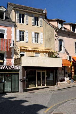 Immeuble avec restaurant et appartement