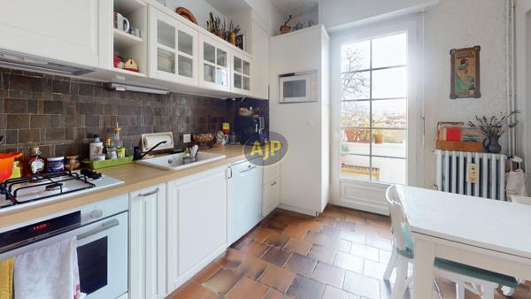 Vente appartement Bordeaux : 380 000 € - AJP Immobilier Bordeaux Nansouty
