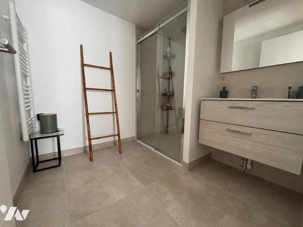 Appartement T4+ Box 