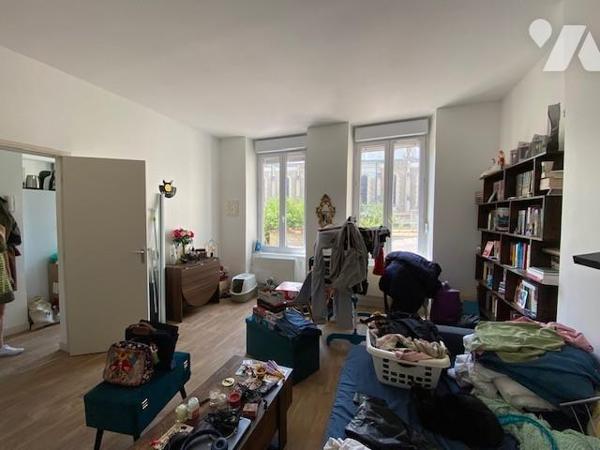 Secteur Place Godinot, appartement de type 1 en parfait état  