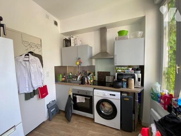 Secteur Place Godinot, appartement de type 1 en parfait état  