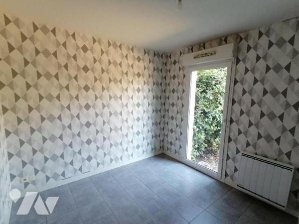 NOUVEAUTÉ TRENTE CINQ NOTAIRES !

Idéalement situé au coeur du quartier du Vert Buisson, à pr...
