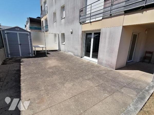 NOUVEAUTÉ TRENTE CINQ NOTAIRES !

Idéalement situé au coeur du quartier du Vert Buisson, à pr...
