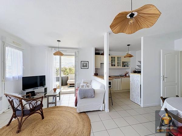 Vente                                                      Appartement
                        
                     3 pièces                      61 m2                     à Mimizan