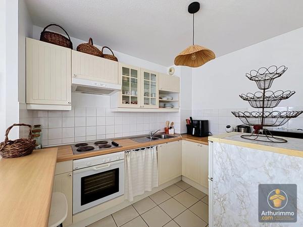 Vente                                                      Appartement
                        
                     3 pièces                      61 m2                     à Mimizan