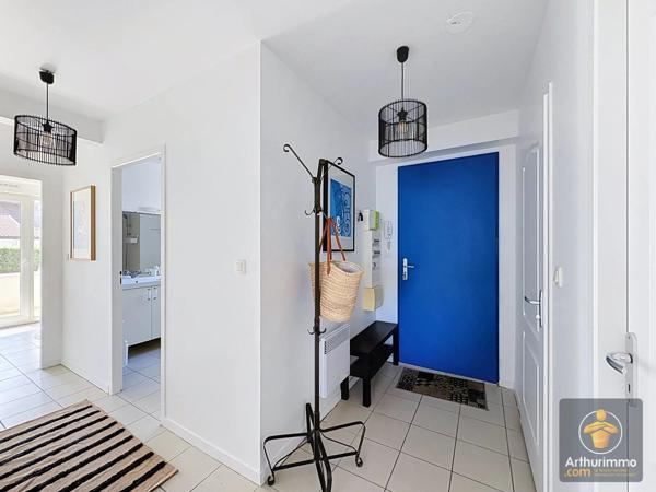 Vente                                                      Appartement
                        
                     3 pièces                      61 m2                     à Mimizan