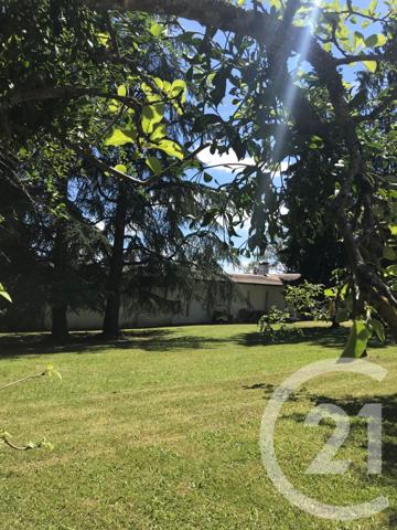 Maison à vendre  7 pièces - 274 m2 CHAMPNIERS - 16