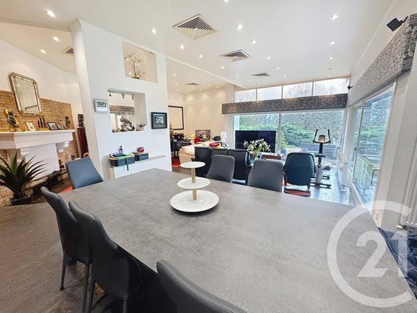 Maison à vendre  7 pièces - 274 m2 CHAMPNIERS - 16