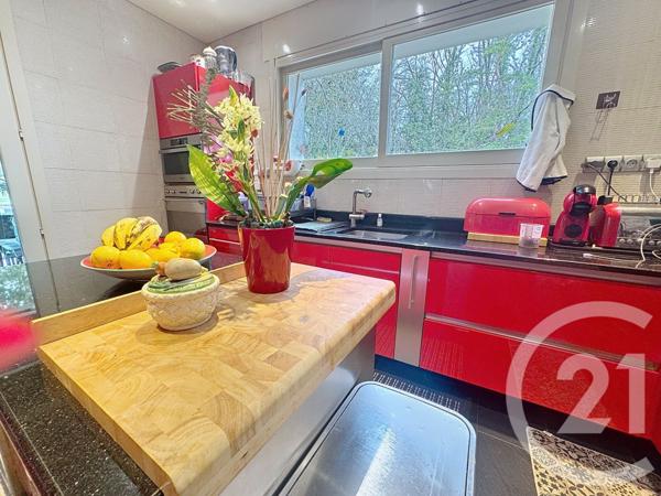 Maison à vendre  7 pièces - 274 m2 CHAMPNIERS - 16