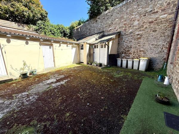 Appartement à vendre à Saint-Malo en Ille-et-Vilaine (35400), ref : 35144/325   
HOPITAL