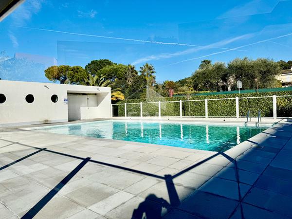 Location Appartement F1 La Roquette Sur Siagne