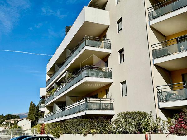 Location Appartement F1 La Roquette Sur Siagne
