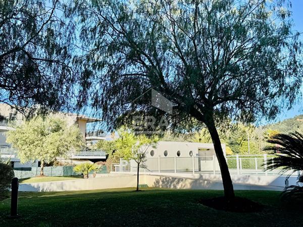 Location Appartement F1 La Roquette Sur Siagne