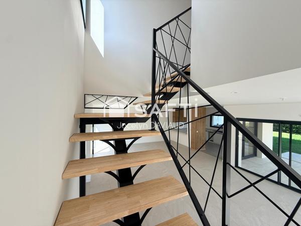 Maison neuve à Juigné sur loire
