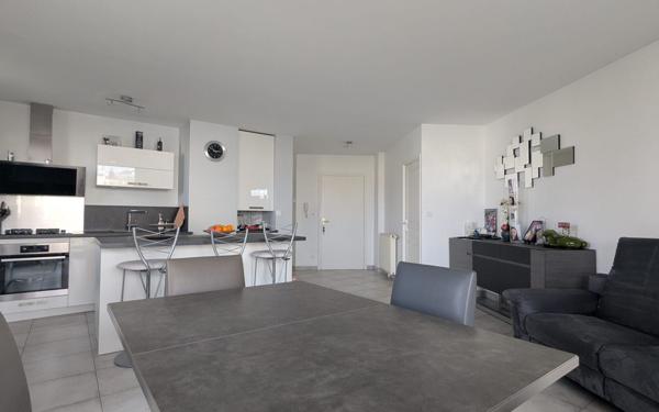 Appartement à vendre    3 pièces • 63,60 m2 Fontaine-lès-Dijon