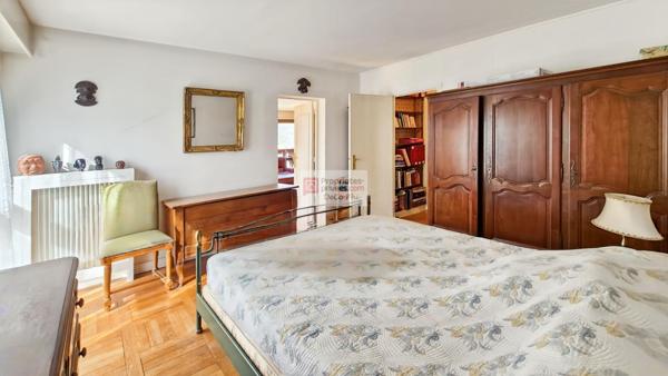 Appartement  4 chambres  2 balcons 152 m2  calme  5 pièces  Viroflay